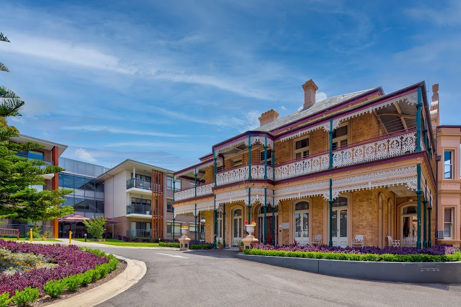 Macquarie Lodge Retirement Village