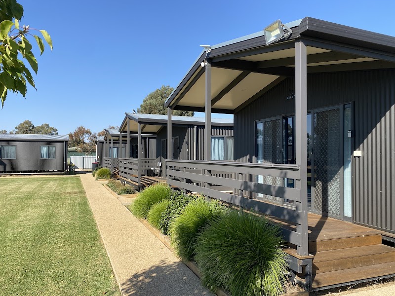 Darlington Point Accommodation Village