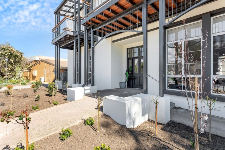 Southern Cross Care The Pines Retirement Living